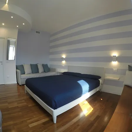 Pensjonat Il Grattacielo Sul Golfo 2*